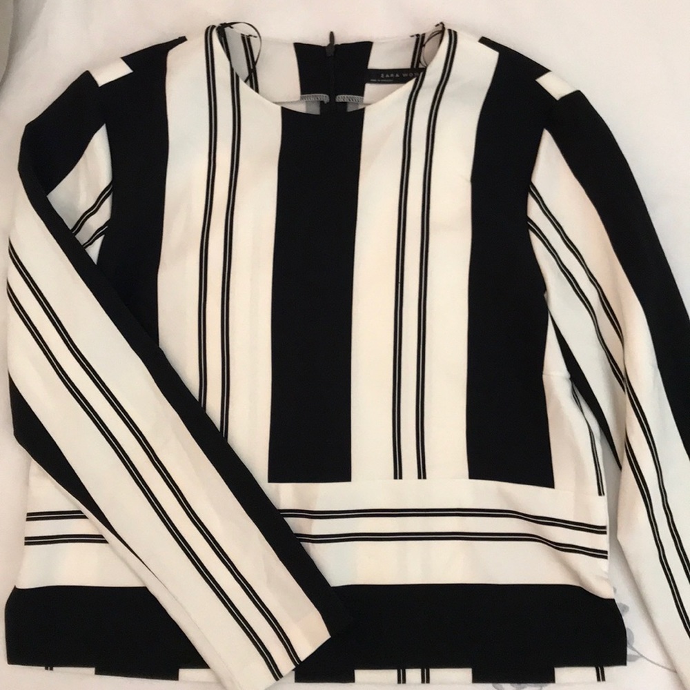 Black and White top